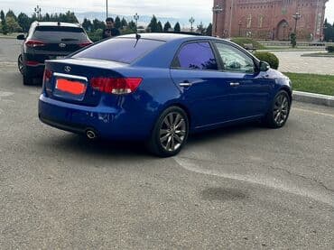 Yağlar və avtokimyəvi maddələr: Kia Cerato: 2 l | 2009 il Sedan — 7