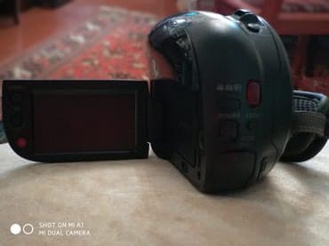 видеокамера hdv: Cox az istifade edilib. Video ve sekil cekir. Sd kart ve balaca disk — 6