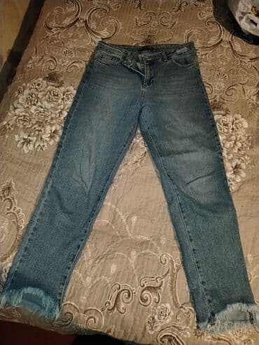 Alınıb razmer uyugun olmadıgına gore satılır hec bir problemi yoxdur!