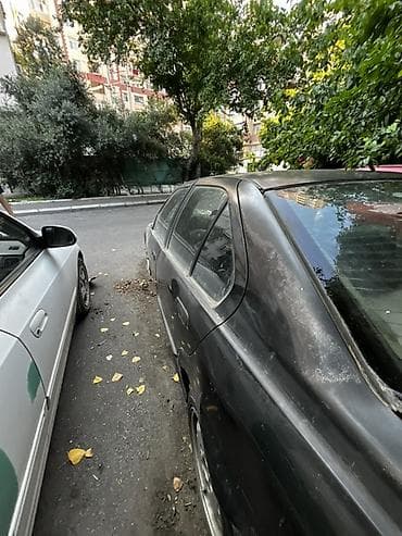 e28: BMW 5 Series E34 – ehtiyat hissələrə - Kuzov: sedan, qara rəng — 2