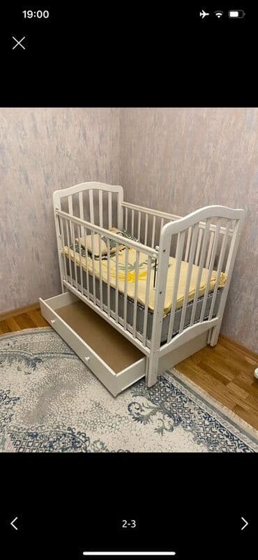 коврик для детей: Для девочки и мальчика, Б/у, Четырехугольная, Колыбель, С бортиками, С матрасом, Без механизма качания — 2