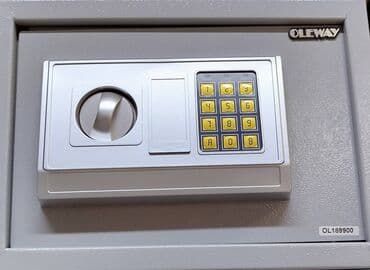 bmw 5 серия 525xi mt: Seyfyeni, 35*25*25, acarli. Сейф новый 35*25*25, с дополнительным — 1