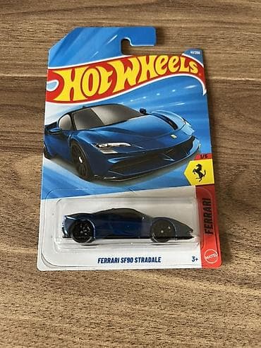 orjinal forma: Hot Wheels – Ferrari SF90 Stradale die-cast model maşın modeli Zedesi — 1