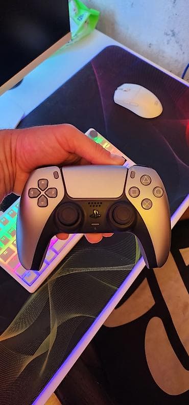 logitech g pro: Dualsense silver ps5 Pultu Controller Pult Ideal Vezyette Demek Olar — 1