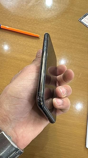 en ucuz apple macbook pro: IPhone 11 Pro, 64 GB, Space Gray, Face ID — 3