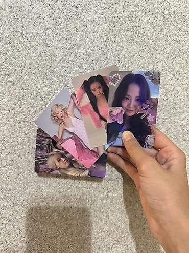 Məhsul: K-pop foto kartları dəsti – BLACKPINK temalı Təsvir