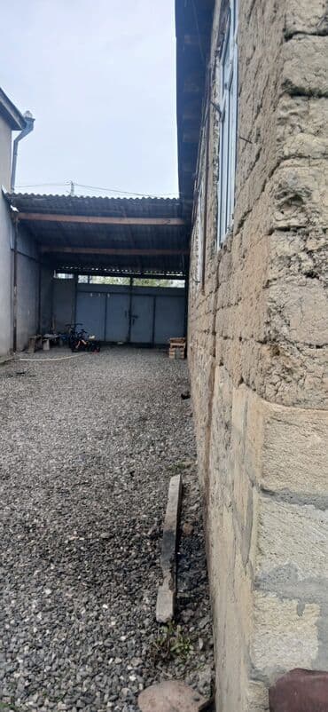 kub az kirayə evlər: Satış üçün həyət evi - Tikili: kərpic/daş konstruksiyalı təkmərtəbəli — 2