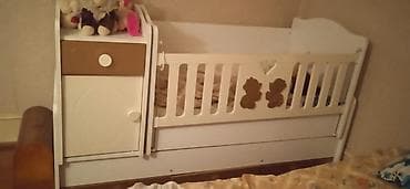 Oğlan və qız üçün, Dördbucaq, Beşik, Dəstsiz, Matrassız, Yellənmə mexanizmsiz