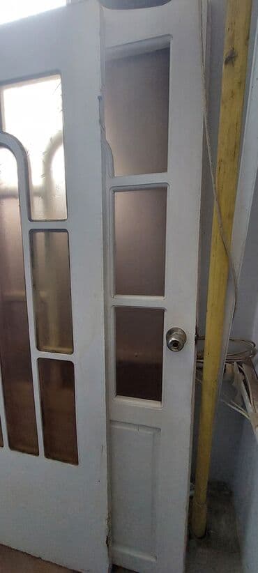 avropa qapilari 2020: Taxta qapi,otaq ümün.işlənmiş yaxşi vəziyyətdə — 2