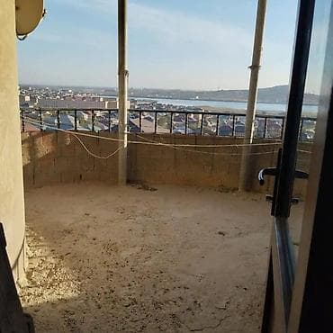 gencede ev: Lökbatan qəsəbəsi, 1-ci massivdə, 4 sot torpaq sahəsində tikilmiş — 7
