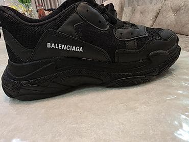 Balenciaga Triple S tipli uniseks idman ayaqqabısı – tam qara rəng. - — 2