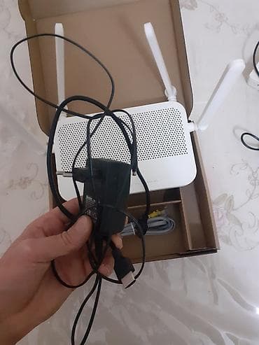 Комплектующие для ПК и ноутбуков: Huawei Wi‑Fi router Xüsusiyyətlər: - 4 ədəd yüksək qazanclı xarici — 3