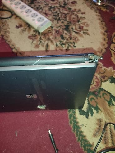 ucuz notebook: HP noutbuk.acilan.yeri.qirilib.ancaq.isleyir - Brend/model: HP (lokda — 2