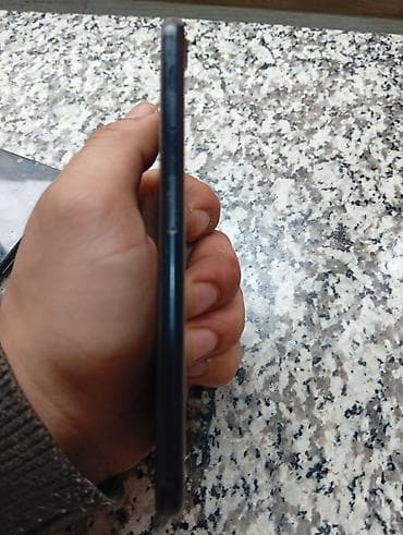 iphone 17 satış: IPhone 7, Qara, Barmaq izi — 4