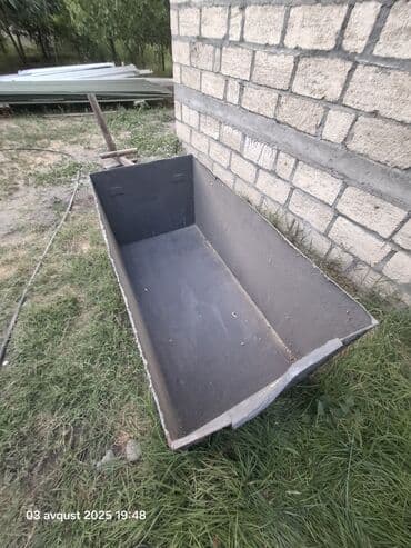 dəniz məhsulları: Bak, Metal, 1000 l l — 2