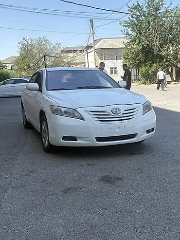 toyota corolla benzin: Toyota Camry – ağ rəngli sedan İli 2007,2,4 mator ideal veziyyetde — 1