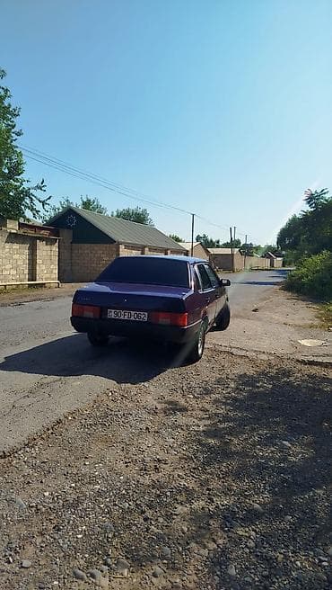w210 salonu: LADA Samara (VAZ 21099) sedan - Kuzov: 4 qapılı sedan, tünd bənövşəyi — 3