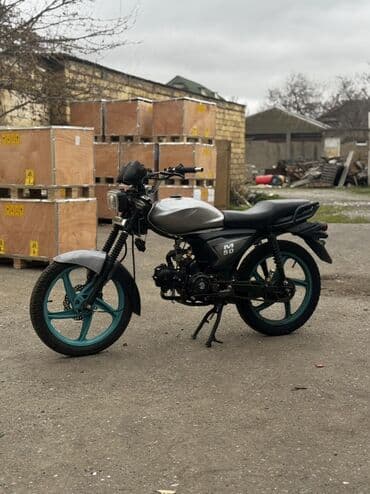 Moped/Motorsiklet M50 - Model: M50 (yan kapakda işarələnib) -