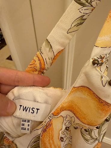 stringer alt geyimi: Brend: TWIST Ölçü: EUR 36 / UK 8 / USA 6 - Narin çiyin askılı — 2
