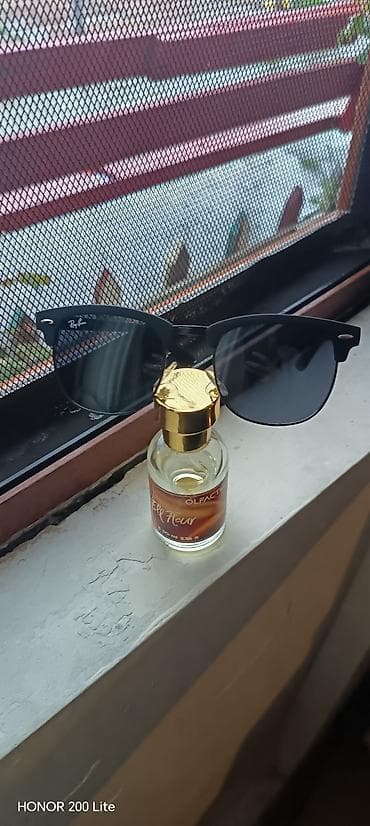 kişi üçün eynək aviatorlar: Ray-Ban gün eynəyi - Klassik Clubmaster stili: yarım-çərçivəli — 3