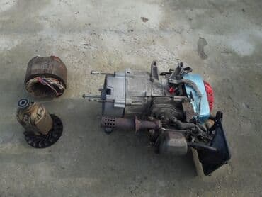 benzinlə işləyən generator: Qenerator motoru,işləkdir, ətraflı məlumat elanda olan nömrənin — 3