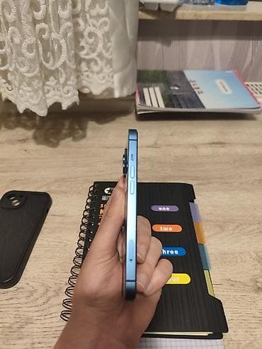 ipad pro 2021: IPhone 13, 128 GB, Mavi, Face ID — 3