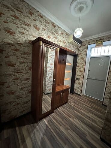 ищу сиделку для пожилой женщины: Zabrat 2 qəsəbəsi İstixana dairəsi — 8