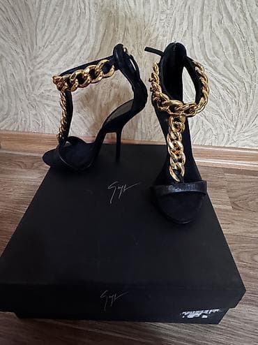 qadın papuşları: Orjinaldir 150 manat Oz qiymeti 802$ Giuseppe Zanotti Vintage – 65 mm — 2