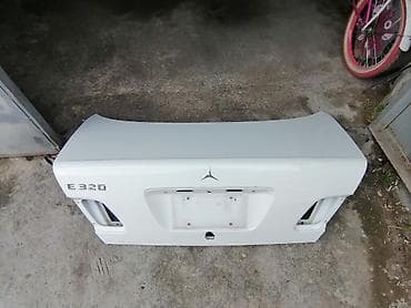 led işiq: Məhsul: Mercedes-Benz E320 arxa baqaj qapağı - Orijinal Mercedes-Benz — 1