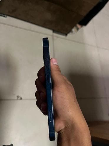iphone 13 ekran: IPhone 13, Midnight, Face ID — 7