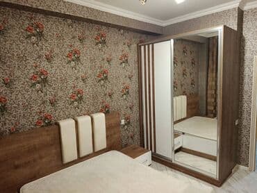 kiraye evler mikrorayon: 2 otaqli menzil.
Yeni Baki — 6