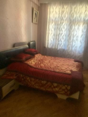 Yataq otağı mebeli dəsti Komplekt: - İki nəfərlik çarpayı (aşağı