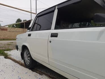 ваза напольная стеклянная высокая без узора: VAZ (LADA) 2107: 1.6 l | 1992 il 18650 km Sedan — 5