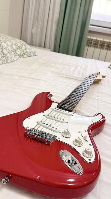 Musiqi alətləri: Elektron gitara, Fender, 6 sim, İşlənmiş, Ünvandan götürmə — 2