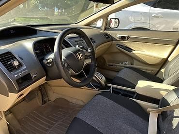 cfmoto az: Honda Civic Hybrid sedan - Yanacaq sistemi: Hibrid (benzin + — 6
