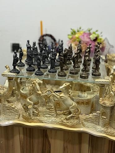 Şahmatlar: Eksklüziv dekorativ şahmat dəsti - Tema: Orta əsr qalaları və at — 4