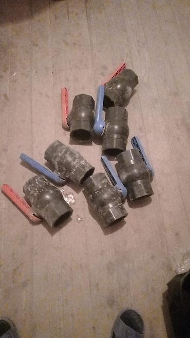 formagel nece edilir: Plasmas Su kranti 90 liq 12 eded var 1 nin qiymeti 40 manat elaq ucun — 1