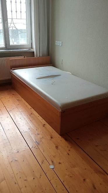 Taxt və döşək dəsti - Ölçü: tək nəfərlik (təxmini 90x190 sm). -