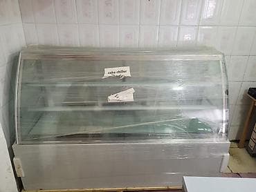 Kafe, mağaza və şirniyyat evləri üçün 3 mərtəbəli (2 şüşə rəf və alt
