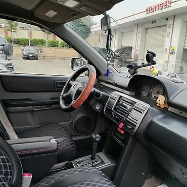 guzgu sumqayit: Nissan X-Trail: 2 l | 2002 il Krossover — 9