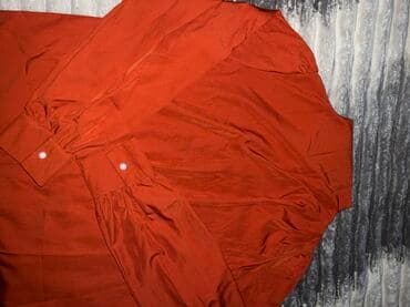 3 duymə koynək: - Qadın köynəyi/bluzu seti - Rənglər: kərpic-qırmızı (əsas köynək) və — 2