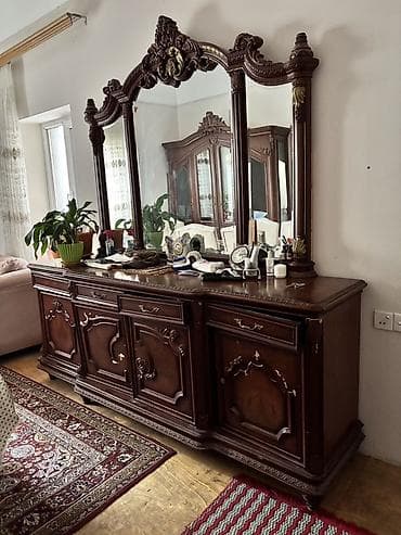 Klassik üslubda qonaq otağı mebel dəsti - Material: tünd qəhvəyi