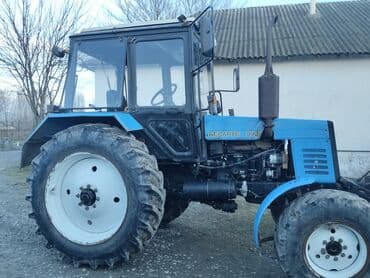 maşın təkər: Belarus 892 traktor - Güclü dörd silindrli dizel mühərrik, yüksək — 2