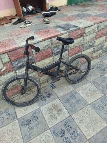 Uşaq velosipedi – BMX tərzində kiçik ölçülü model. Xüsusiyyətlər: -