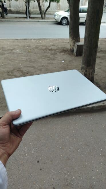 core i: HP noutbuk – gümüşü rəng, nazik və yüngül korpus. Əsas xüsusiyyətlər — 1