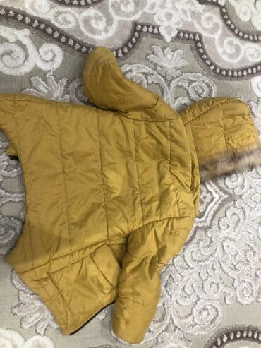 детская желтая одежда: 3-4-5 yaş uçun,panda kıds’den alınıb,az geyınılıb qış ucundur ve sarı — 8