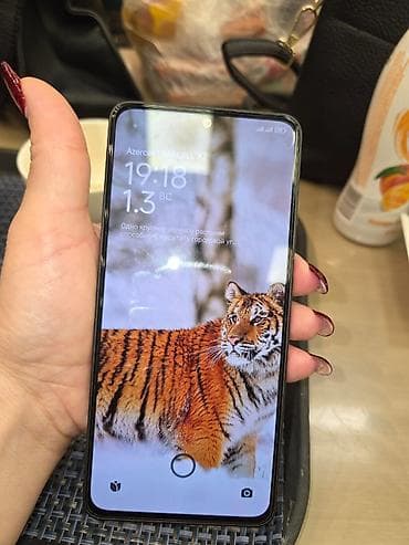 Audio: Redmi smartfon Əsas xüsusiyyətlər: - Arxa kamera: 108 MP (Capture — 1