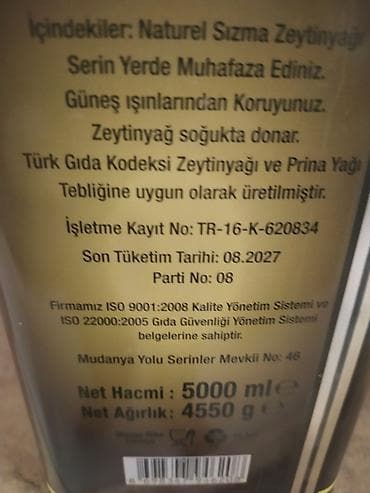 zeytun murebbesi: Zeytun yağı satılır.Turkiyə.Bes litr — 2