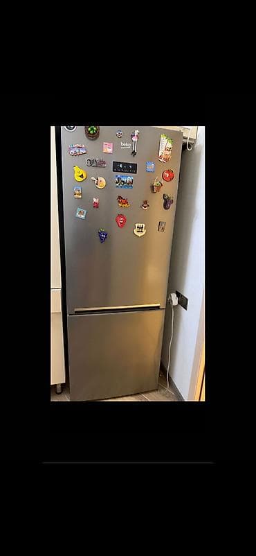 Б/у 2 двери Beko Холодильник Продажа, цвет - Серебристый, Встраиваемый — 1
