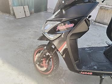 su ceken masin: Freedom Jet 49 skuter - Rəng: qara, idman üslublu kuzov və — 9